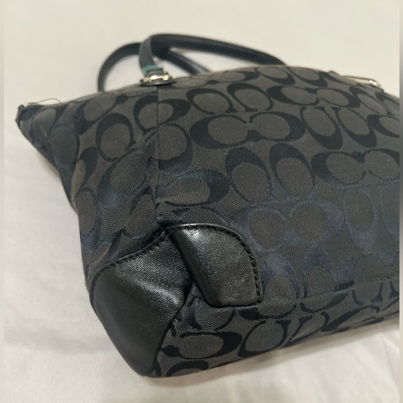 Coach mini shoulder bag purse Black Signature - Picture 6 of 16